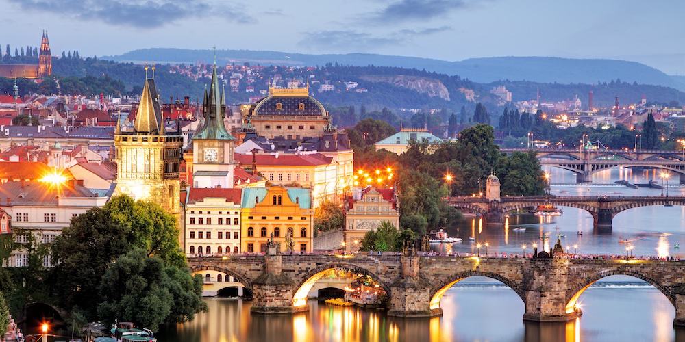 Prag am Abend: Aussicht auf die Karlsbrücke