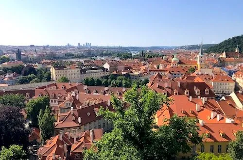 Ausblick von der Prager Burg über die Dächer der Kleinseite